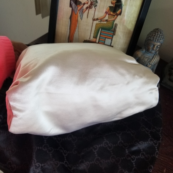 Huge sale! Rare Vint Gucci Tom Ford era cream satin silk beaded top handle bag - Picture 10 of 16